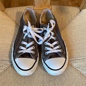 Converse all star low tops grey